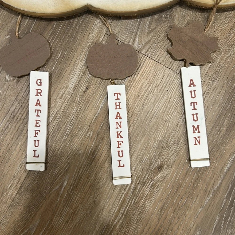 Fall Decor 💥 - Picture 3 of 3